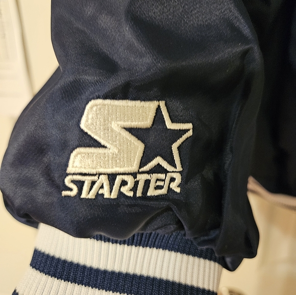 MLB New York Yankees Bomber Jacket - Picture 3 of 6